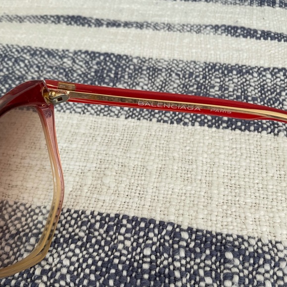 Authentic Balenciaga Bi-Colour 80’s Sunglasses - Picture 5 of 7